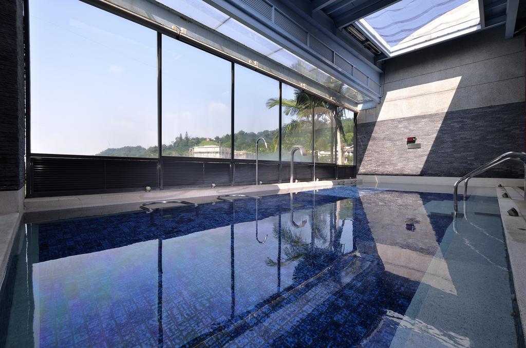 טאיצ'ונג The Sun Hot Spring & Resort מראה חיצוני תמונה