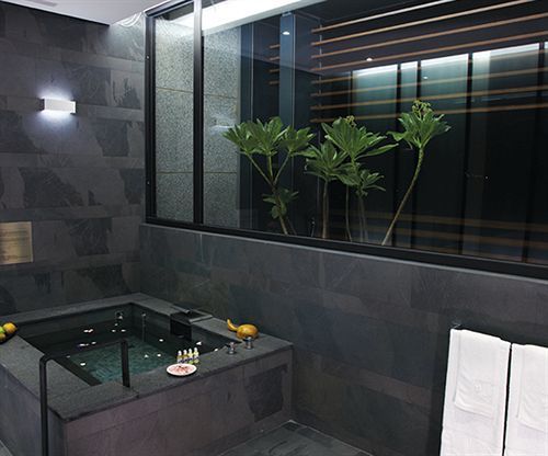 טאיצ'ונג The Sun Hot Spring & Resort מראה חיצוני תמונה